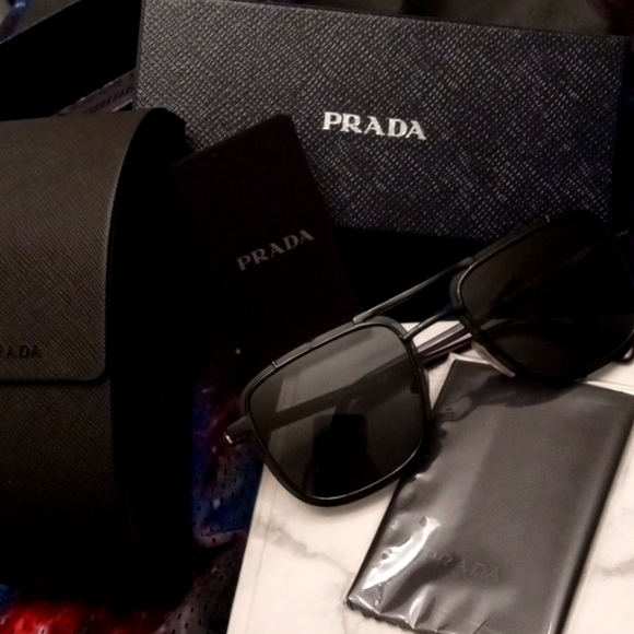 NWT Prada Men’s sunglasses PR53VS green/black extra large (59-18-145) - Picture 1 of 6